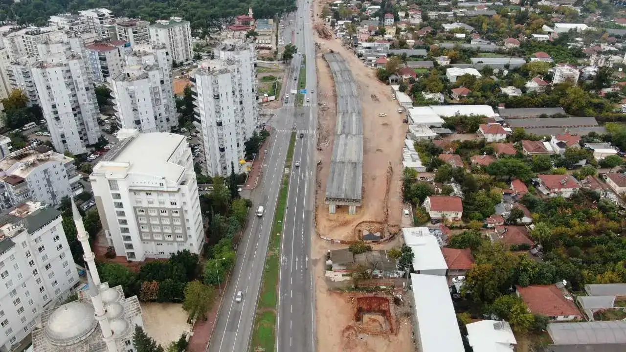Antalya Trafiğini Rahatlatacak Kavşak Projesine Pideci Engeli! 8